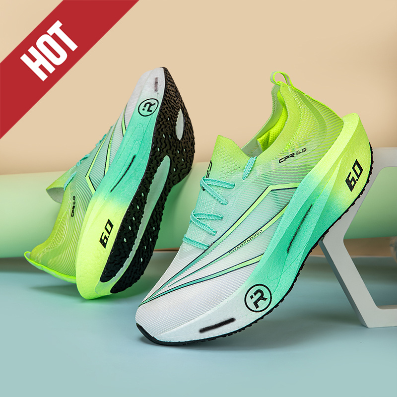 รองเท้าวิ่งคาร์บอนบอร์ด แอร์คุ - Running Shoe Carbon บทวิจารณ์และราคา