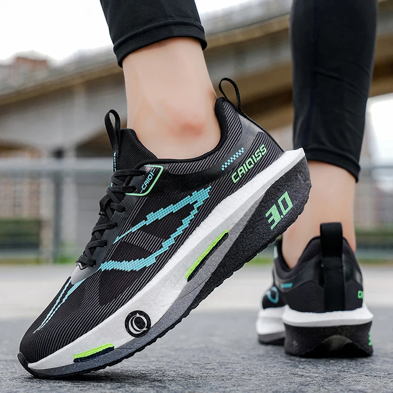 รองเท้าวิ่ง คาร์บอนบอร์ด รุ่นพ - Running Shoe Carbon บทวิจารณ์และราคา