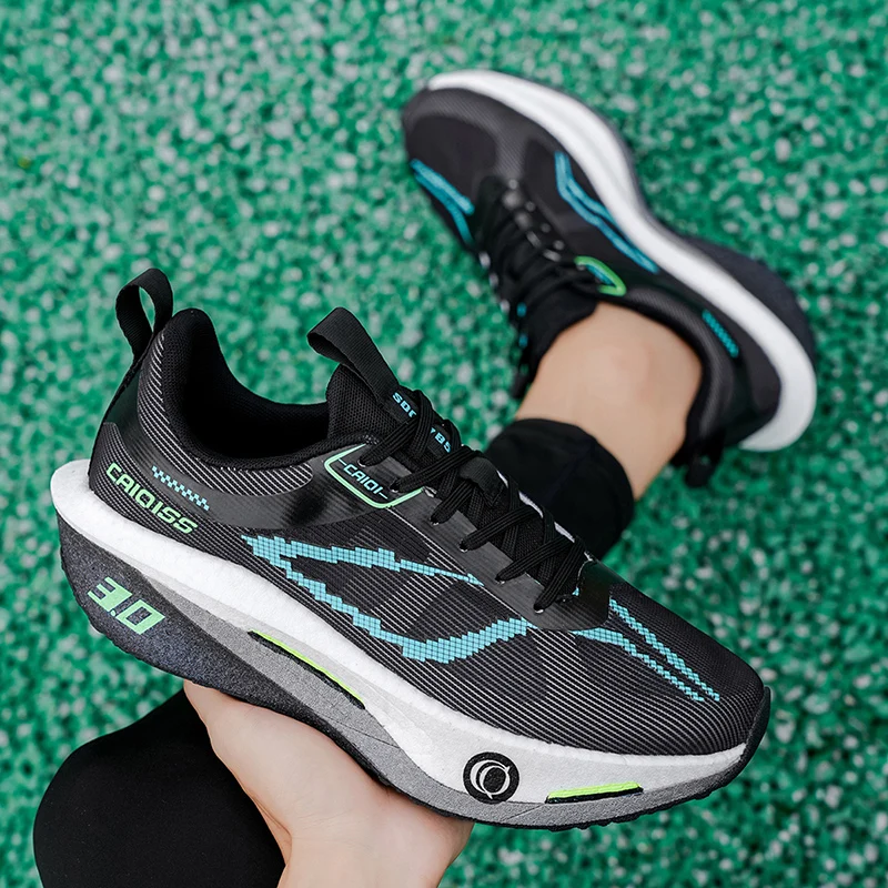 รองเท้าวิ่ง คาร์บอนบอร์ด รุ่นพ - Running Shoe Carbon บทวิจารณ์และราคา