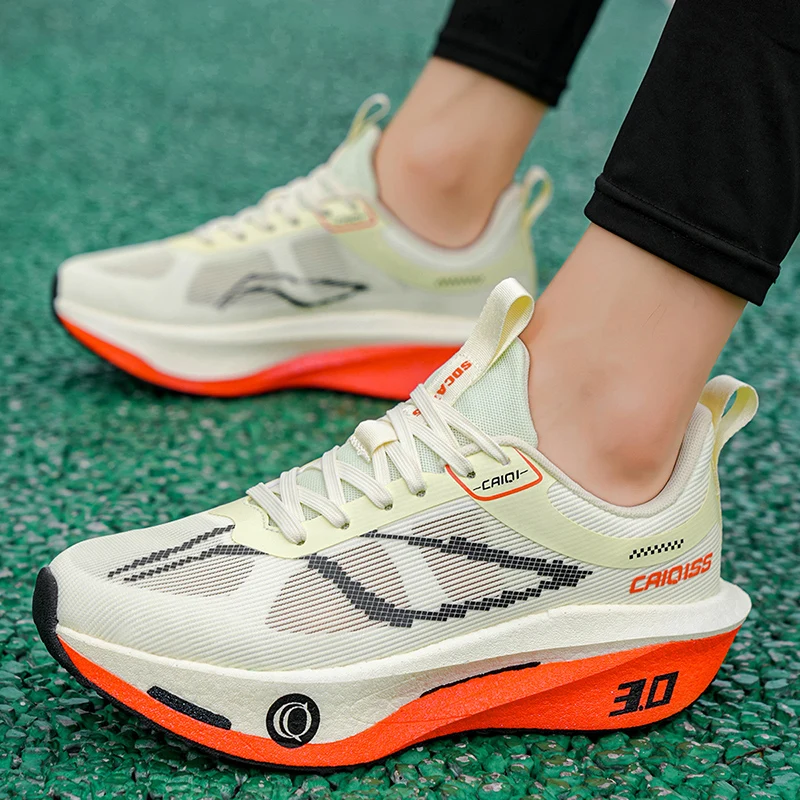 รองเท้าวิ่ง คาร์บอนบอร์ด รุ่นพ - Running Shoe Carbon บทวิจารณ์และราคา